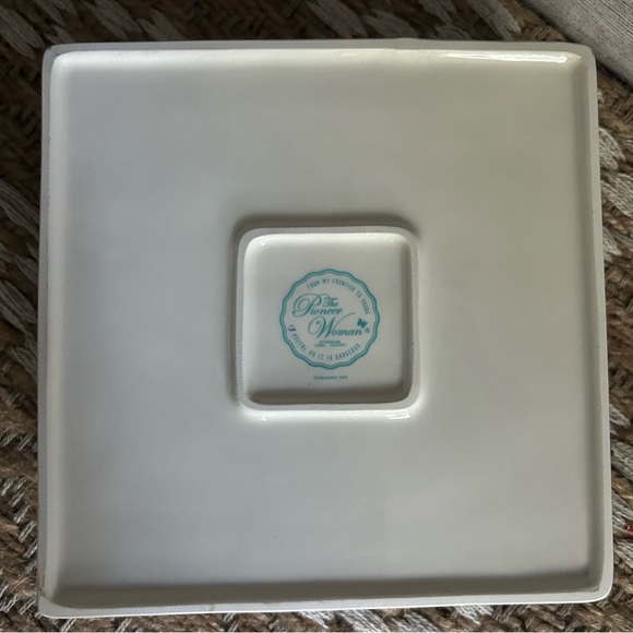 The Pioneer Woman Napkin Holder - Picture 4 of 6